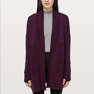 NWT lululemon sit in lotus wrap size 8